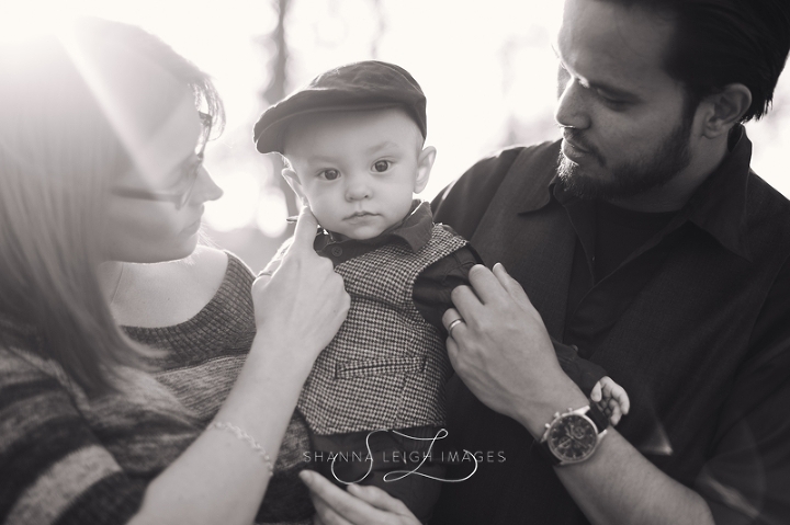 A family photo session with a mother, father, and baby son in Fort Worth, Texas.