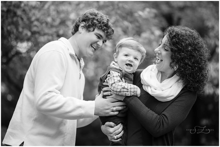 This sweet family with a one year old wore cream, navy, and maroon for their Grapevine family photos at the Grapevine Botanical Gardens.
